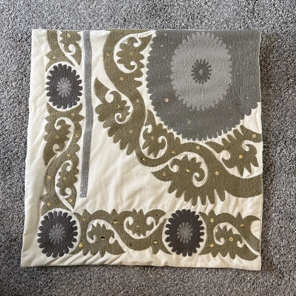 Pottery Barn Suzani Pillow Cover Muted Neutrals Sand Tan Embroidered‎ 24 X 24